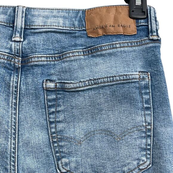 American Eagle Mens SZ 29x32 Athletic Fit Jeans Airflex+ Distressed Pockets Blue - Picture 7 of 12